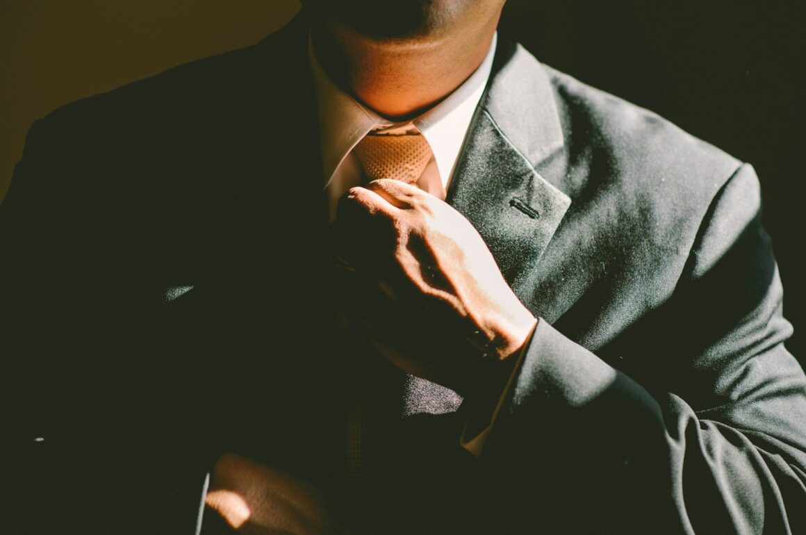 Mastering the Art of Timeless Elegance: A Guide to Modern Etiquette